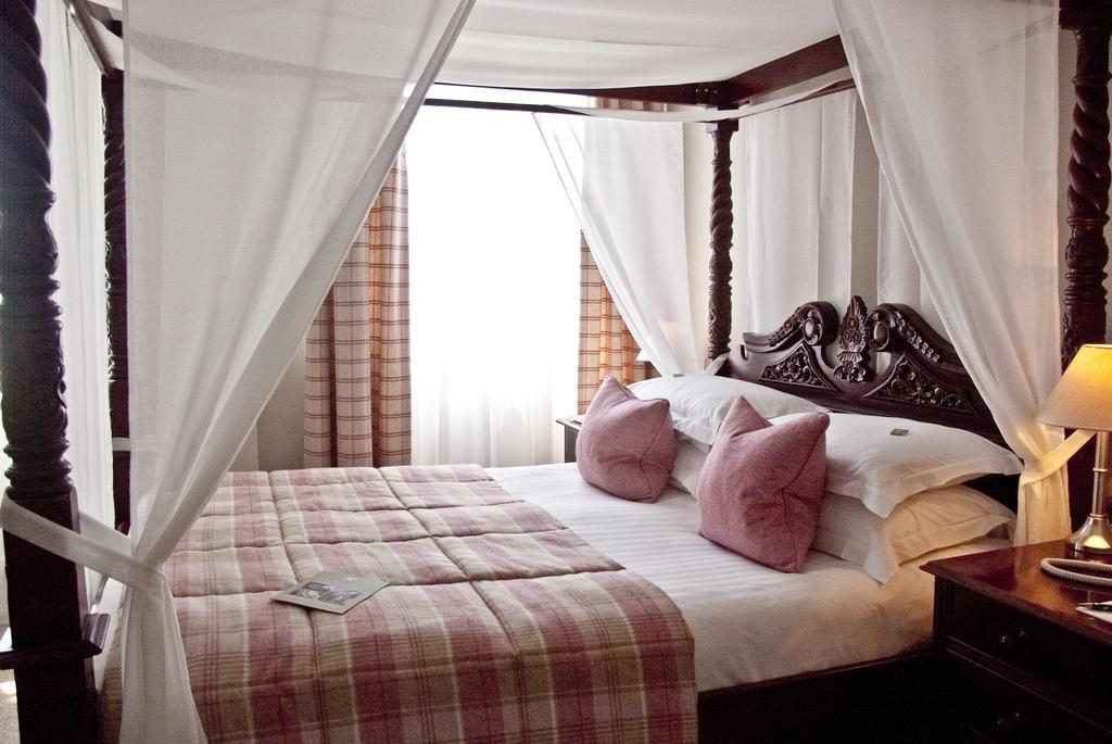The White Hart Hotel Moretonhampstead Room photo