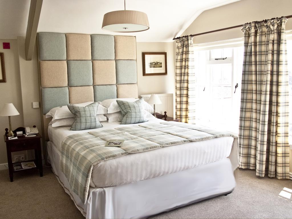 The White Hart Hotel Moretonhampstead Exterior photo